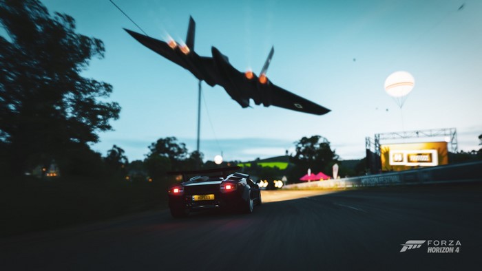 Lamborghini Countach and jet fighter in Forza Horizon 4