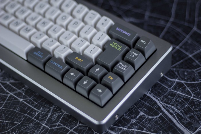 4K mechanical keyboard with custom keycaps