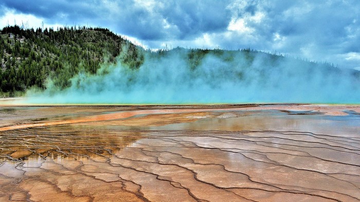 Grand Prismatic Spring, Yellowstone National Park, Wyoming