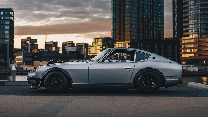Silver Nissan S30 Datsun 240Z with bolt-on fender flares