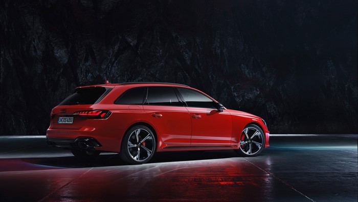 Audi RS4 Avant car