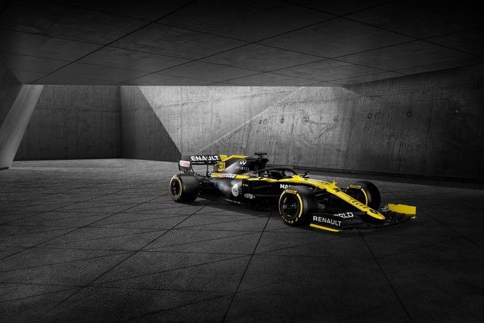 Renault R.S.20 Formula 1 car in a concrete structure