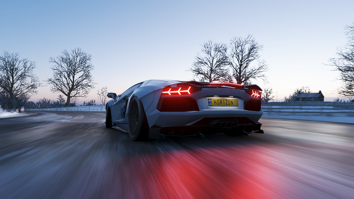 Lamborghini Aventador in Forza Horizon 4 during winter
