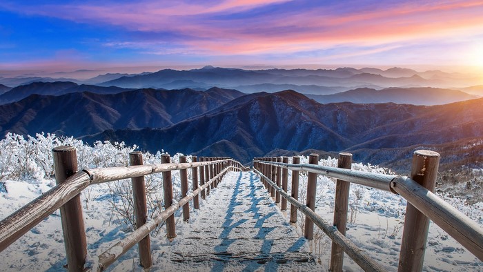 Snowy stairs at Deogyusan National Park, South Korea