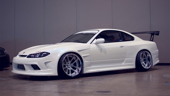 White Nissan Silvia S15 JDM Tuning Car