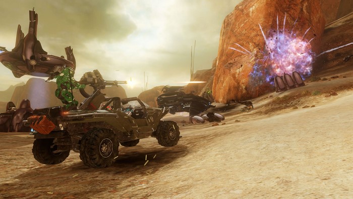 Spartans in a Warthog during a Halo 4 battle
