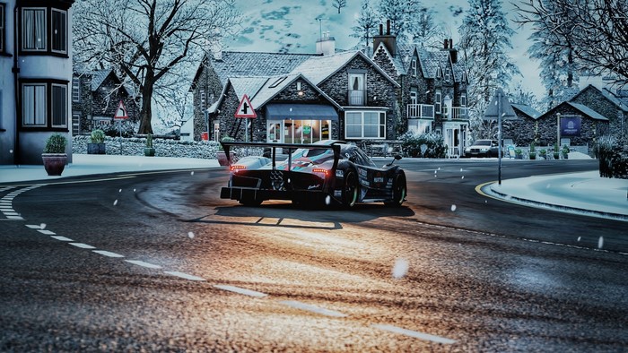 Pagani Zonda R with Martini Racing design in Forza Horizon 4