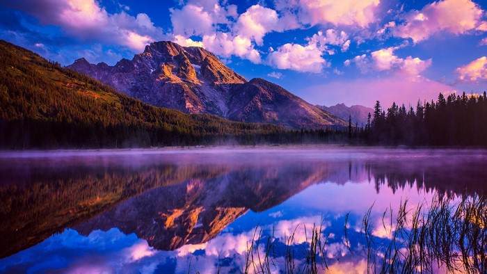 Mount Moran reflection in lake at Grand Teton National Park