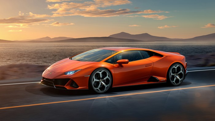 4K Lamborghini Huracan at Sunrise