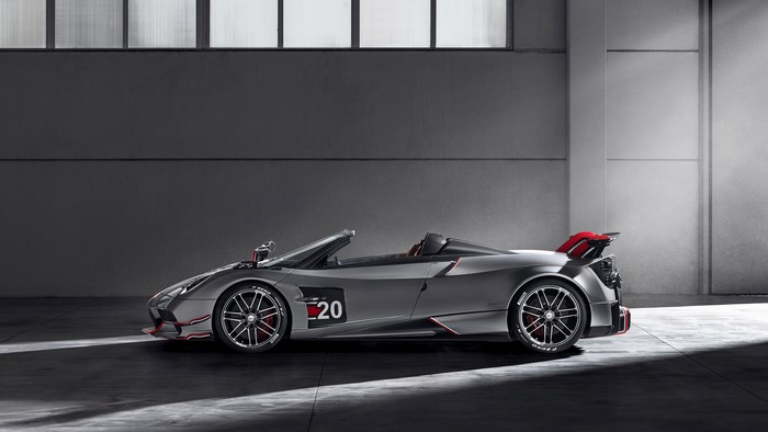 Pagani Huayra Roadster in Silver