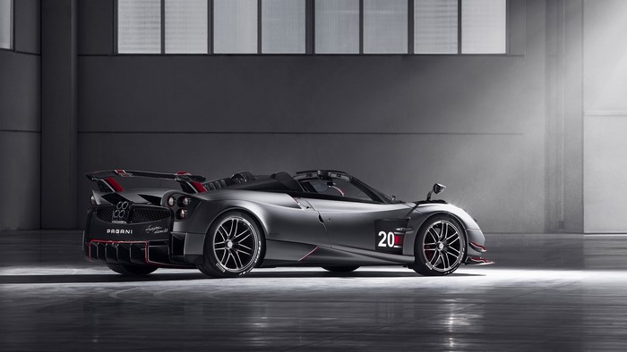 4K Pagani Huayra Roadster Supercar