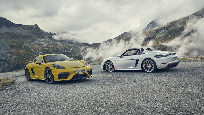 4K Porsche 718 Cayman and Boxster in mountains