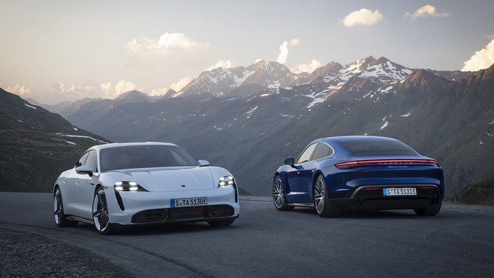 4K Porsche Taycan cars on mountain road