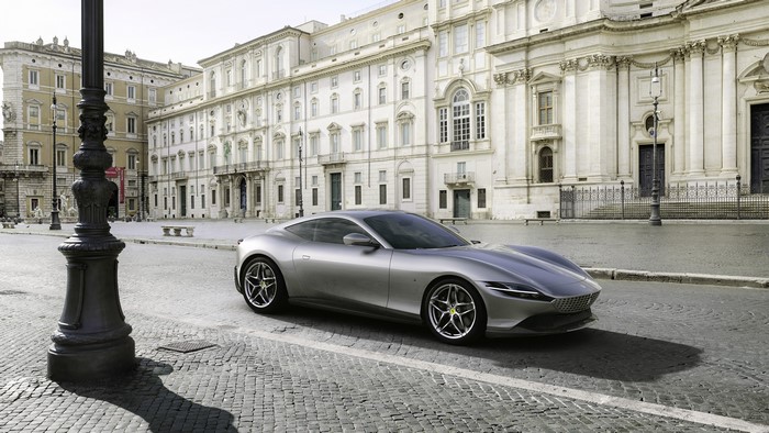 4K Ferrari Roma in Rome