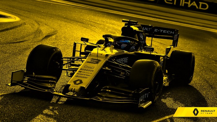 Renault R.S.19 Formula 1 car on track