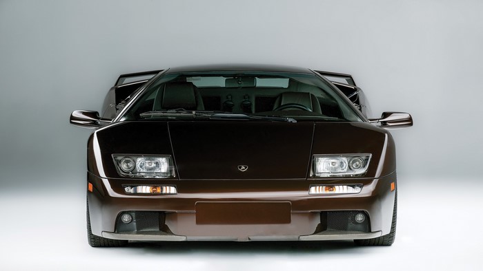 4K Lamborghini Diablo Frontal View