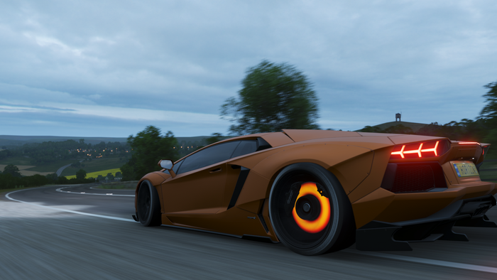 Orange Lamborghini Aventador LP 750-4 in Forza Horizon 4