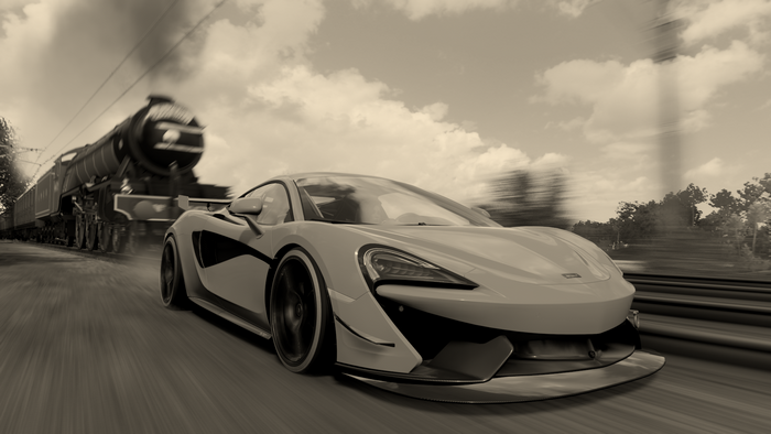 McLaren 650S and Steam Train in Forza Horizon 4