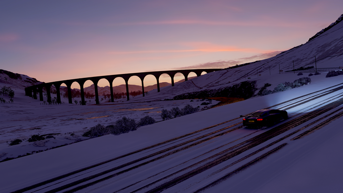 Forza Horizon 4 snow landscape with car and viaduct