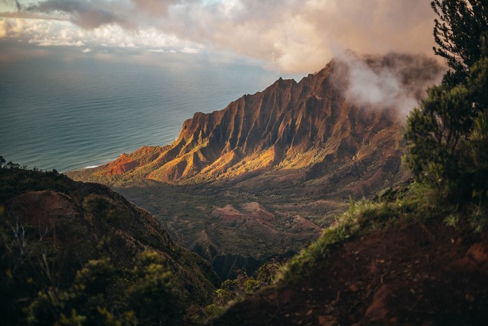 Na Pali Coast mountains and ocean in Hawaii
