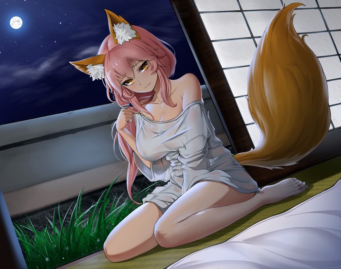 Tamamo no Mae from Fate/Grand Order at night