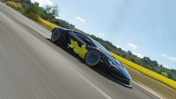 Black Lamborghini Centenario LP770-4 in Forza Horizon 4