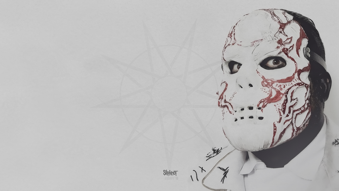 Alessandro Venturella from Slipknot wearing a mask