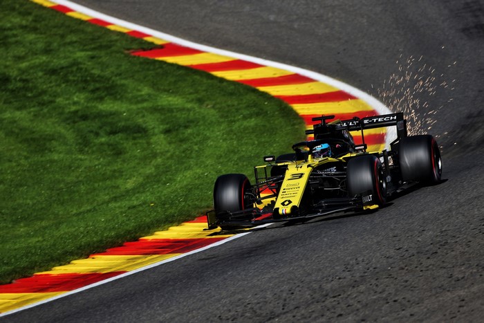 Renault R.S.19 Formula 1 car on track