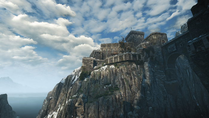 The Witcher 3: Wild Hunt screenshot of a castle on a cliff