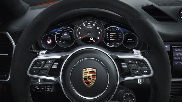 Porsche 911 Steering Wheel and Dashboard