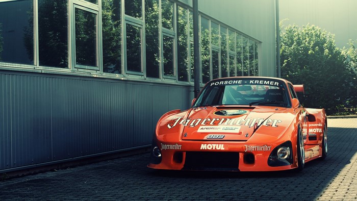 Orange Porsche 935 Jägermeister Kremer Race Car