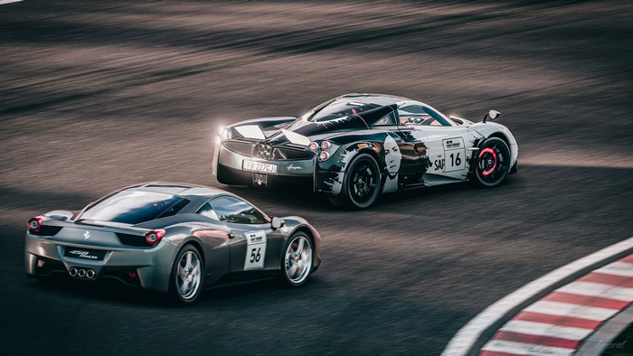 Ferrari 458 and Pagani Huayra on Gran Turismo Sport track