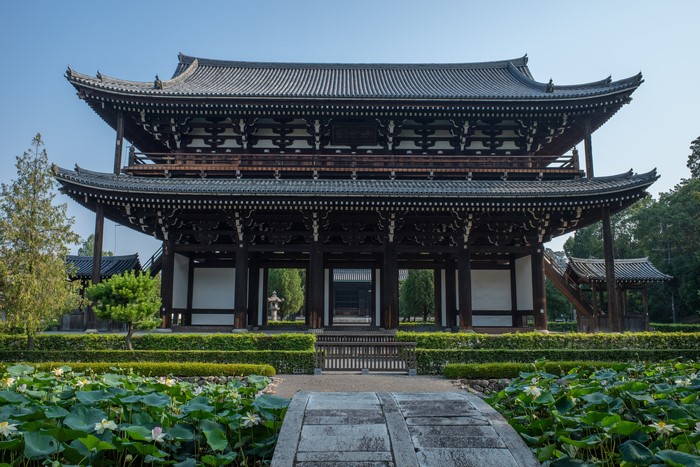Tofuku-ji Temple Gate in Kyoto, Japan