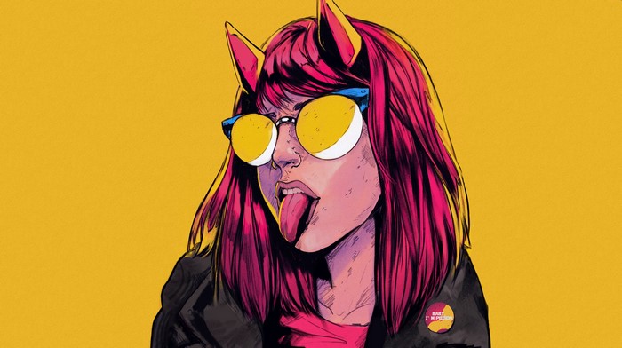 Woman with pink hair and sunglasses