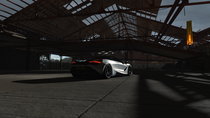 McLaren 720S in abandoned warehouse in Forza Horizon 4