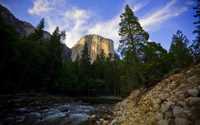 El Capitan Yosemite National Park River