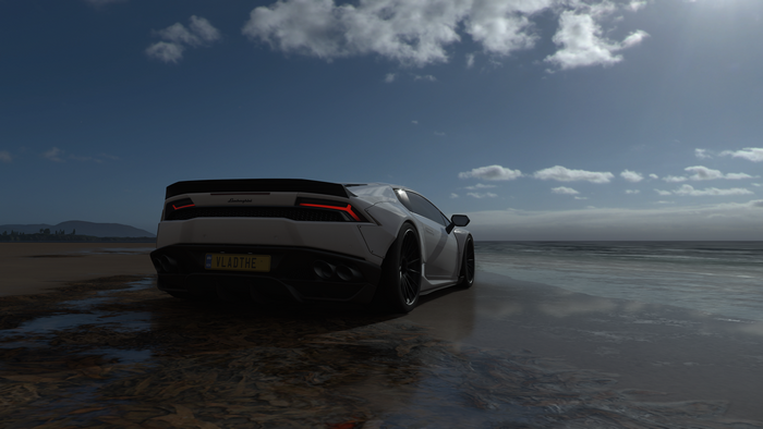 4K Lamborghini on a Beach in Forza Horizon 4