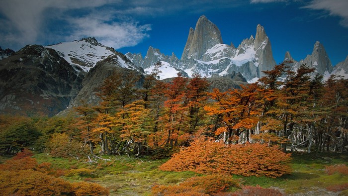 Fitz Roy mountain range in Patagonia during autumn