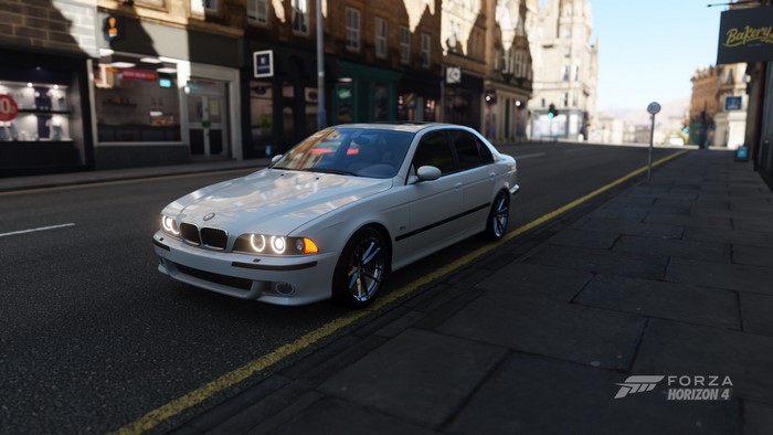 White BMW M5 E39 from Forza Horizon 4 in Edinburgh
