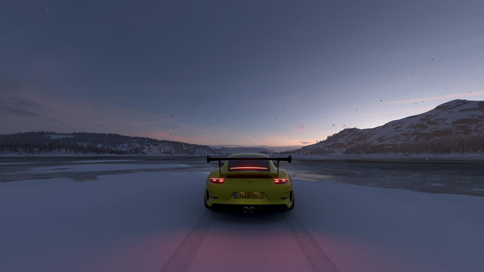 Yellow Porsche 911 GT3 RS from Forza Horizon 4