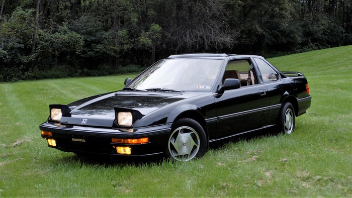 Honda Prelude with Pop-Up Headlights