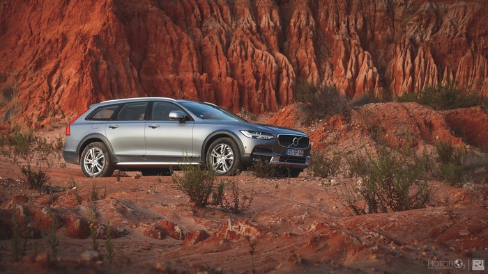 Silver Volvo V90 CC parked in a desert landscape