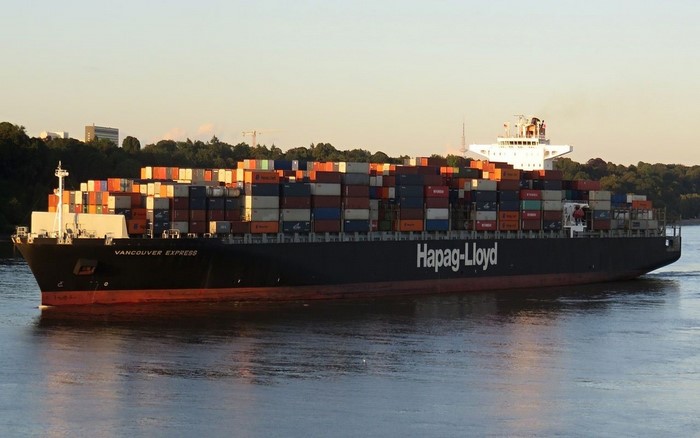 Hapag-Lloyd container ship Vancouver Express sailing
