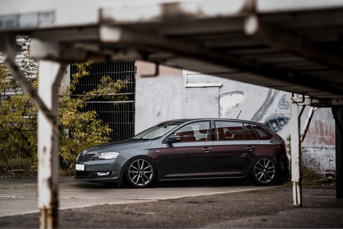 4K Škoda Rapid car