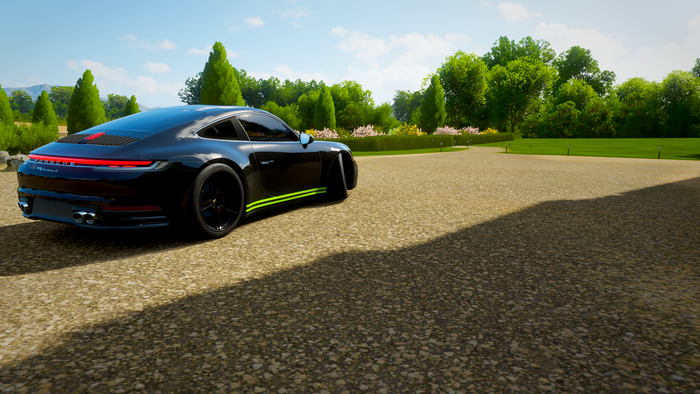 Black Porsche 911 992 in Forza Horizon 4