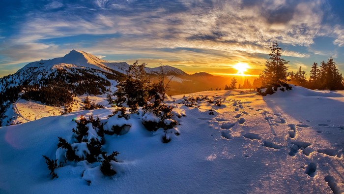 4K Winter Mountain Landscape at Sunset