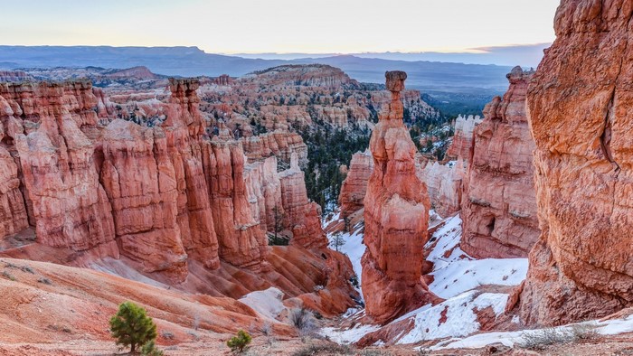 Bryce Canyon National Park landscape with hoodoos and snow