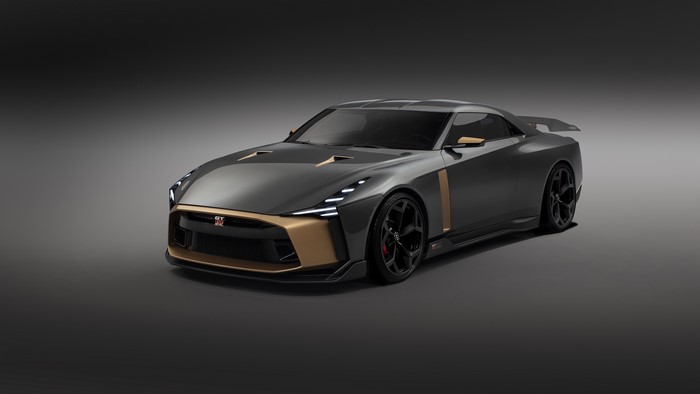 4K Nissan GT-R Super Car