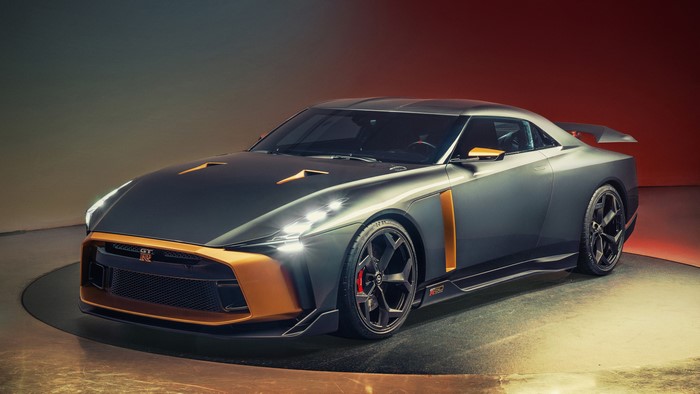 4K Nissan GT-R Super Car