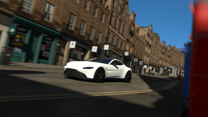 White Aston Martin Vantage in Forza Horizon 4